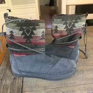 Toms women’s size 9 Nepal boots